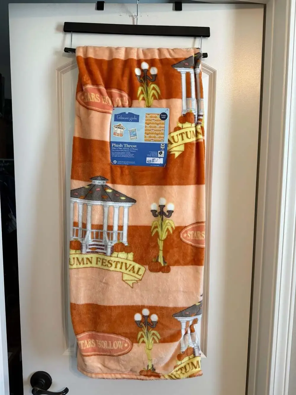 Gilmore Girls Hollow Autumn Festival Gazebo Plush Throw Blanket 50in x 70in
